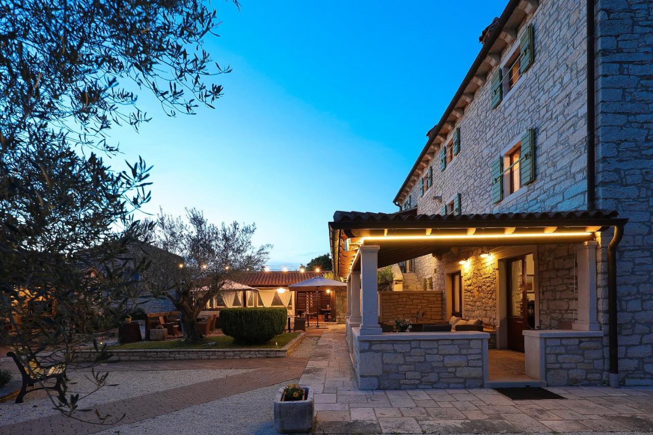 B & B Casa Rustica Dva Baladura Rooms Kanfanar Bagian luar foto