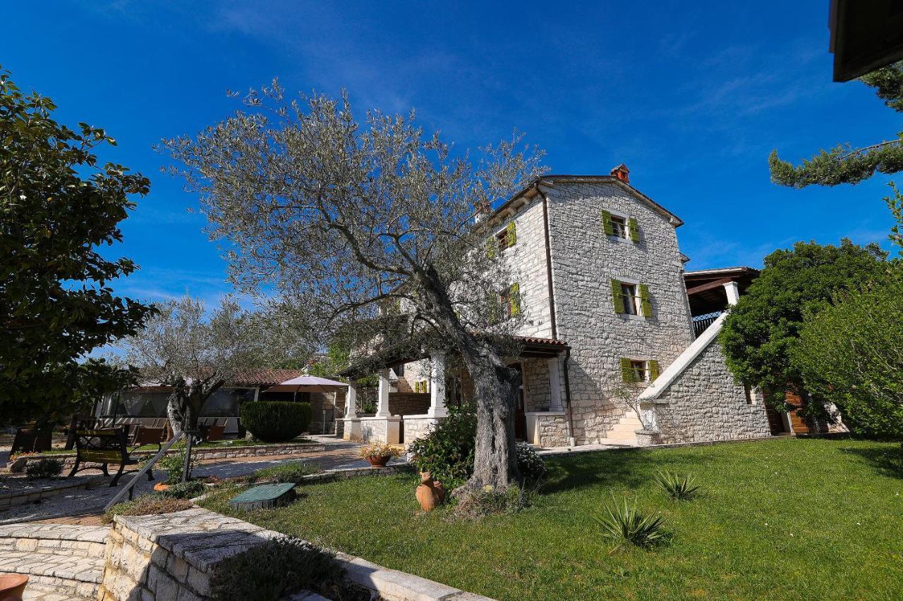 B & B Casa Rustica Dva Baladura Rooms Kanfanar Bagian luar foto