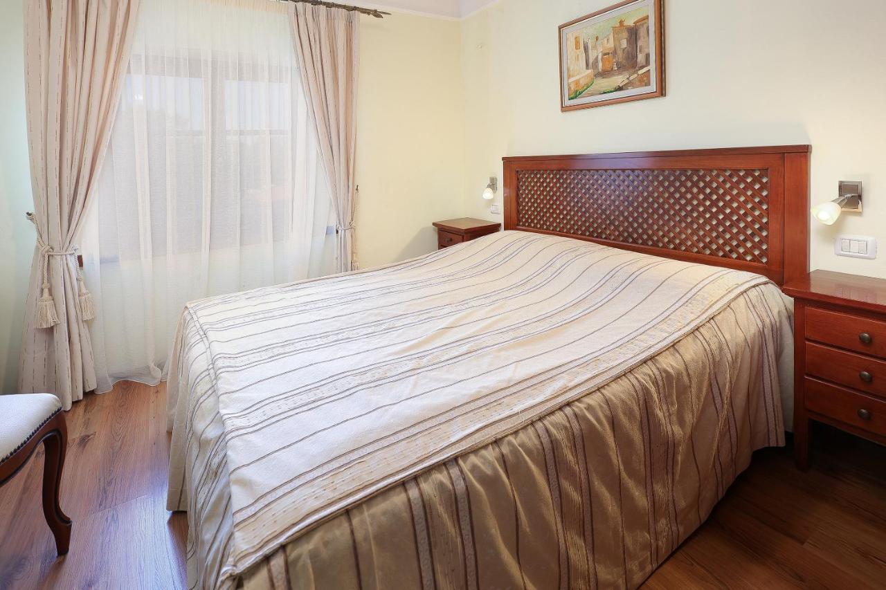 B & B Casa Rustica Dva Baladura Rooms Kanfanar Bagian luar foto