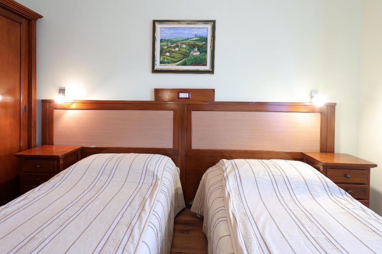 B & B Casa Rustica Dva Baladura Rooms Kanfanar Bagian luar foto